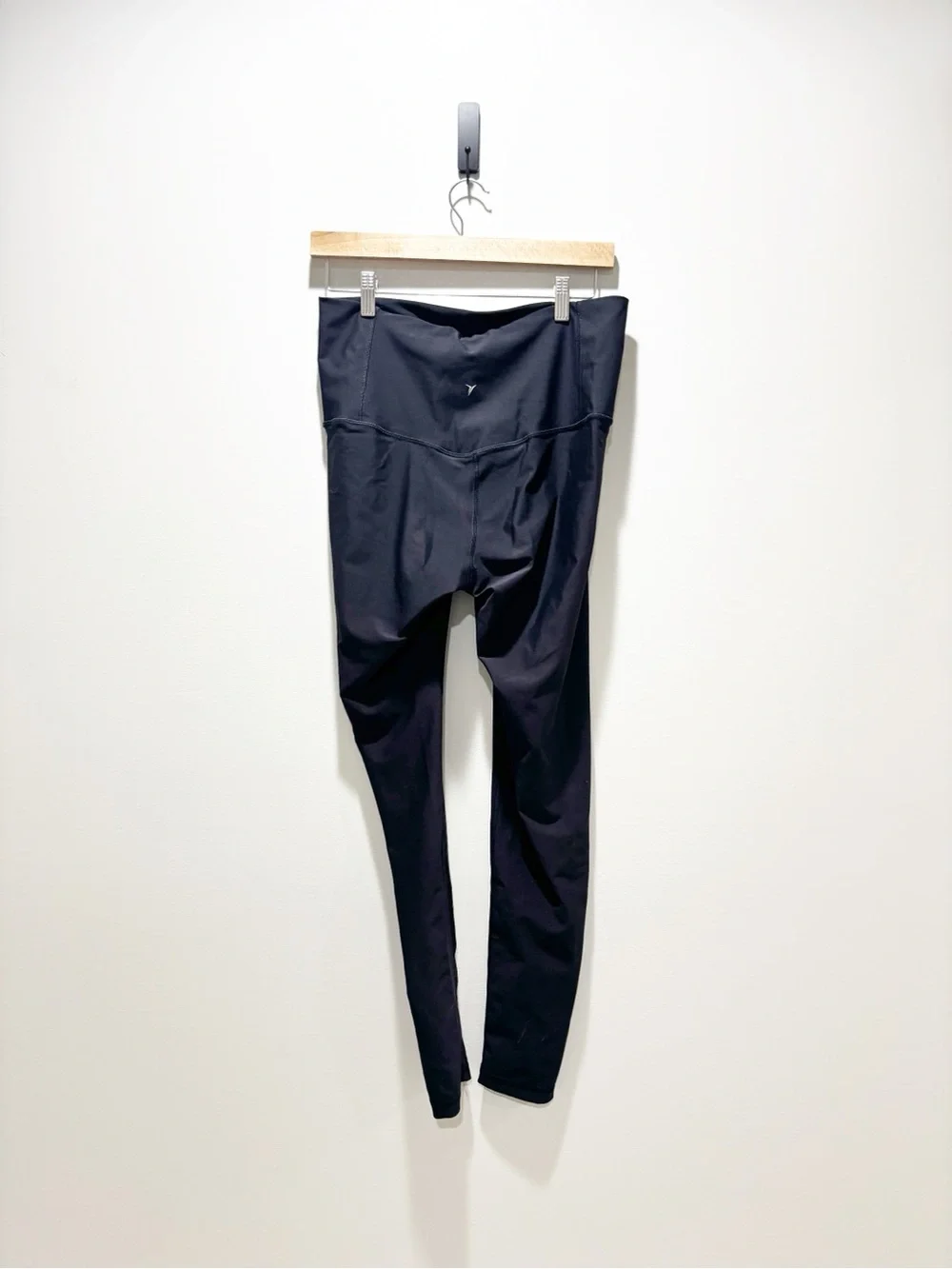 Old Navy Black High-Waist Powersoft Leggings Athleisure Activewear Size Large